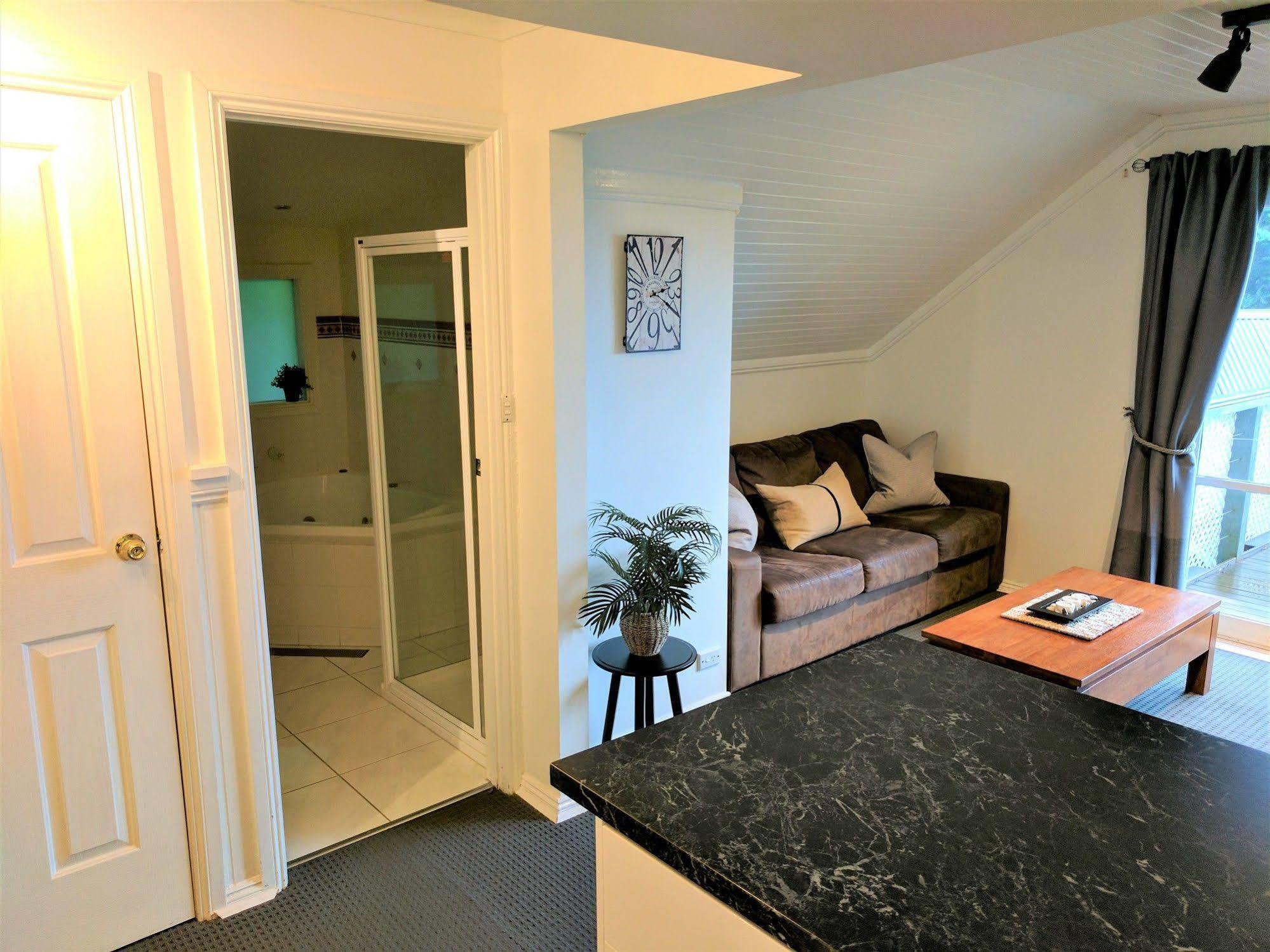 Annie Roes Luxury B&B Bend of Islands 外观 照片